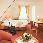 호텔 Atrium Baden 4*