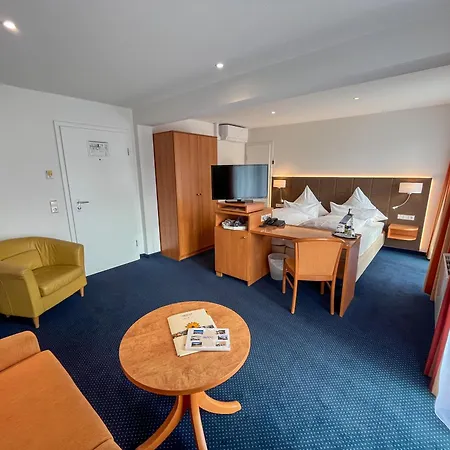 Hotel Akzent Atrium Baden 4*