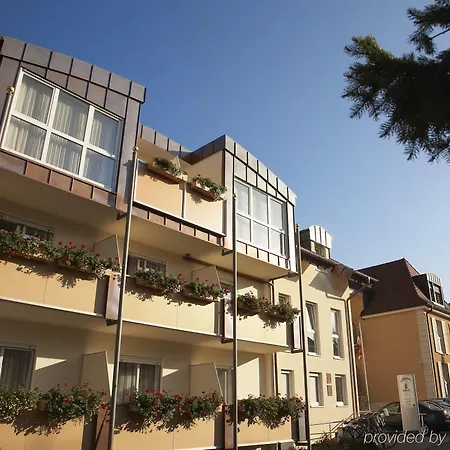 Hotel Atrium Baden 4*